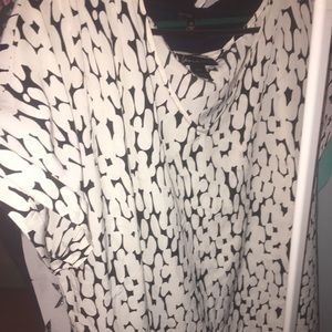 Lane Bryant sz 22/24 Black and white blouse